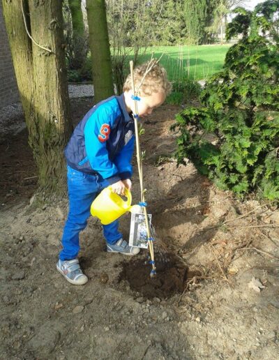 Ontdek onze groene gastouderopvang in Overloon. Wij bieden antroposofische kinderopvang, Attachment Parenting principes en natuurlijke materialen voor een liefdevolle omgeving. Jij & Wei Overloon - de Groene Gastouder